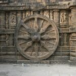 konark sun temple wheel